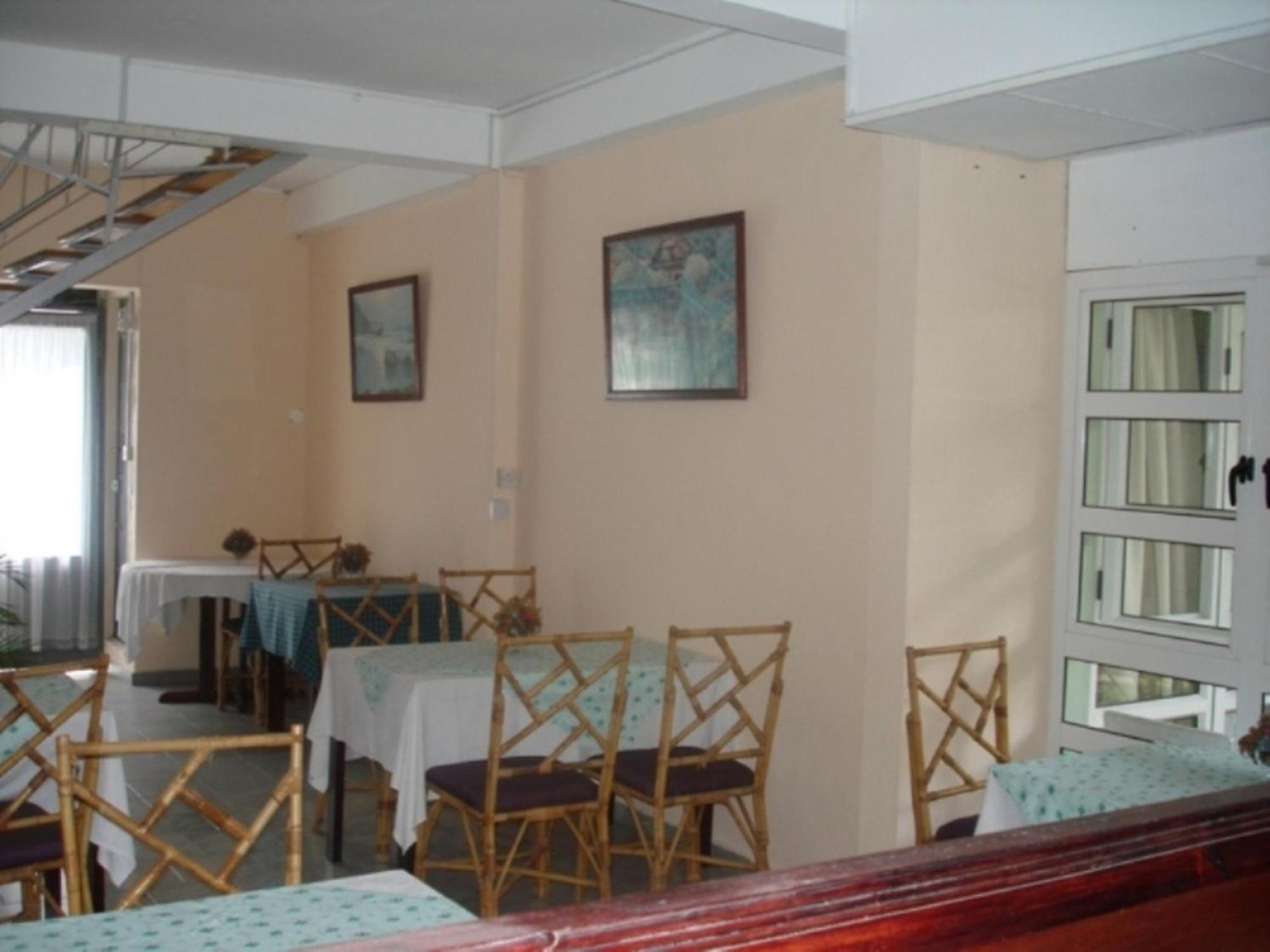 Auberge Le Saladier มาเฮบอร์ก ภายนอก รูปภาพ